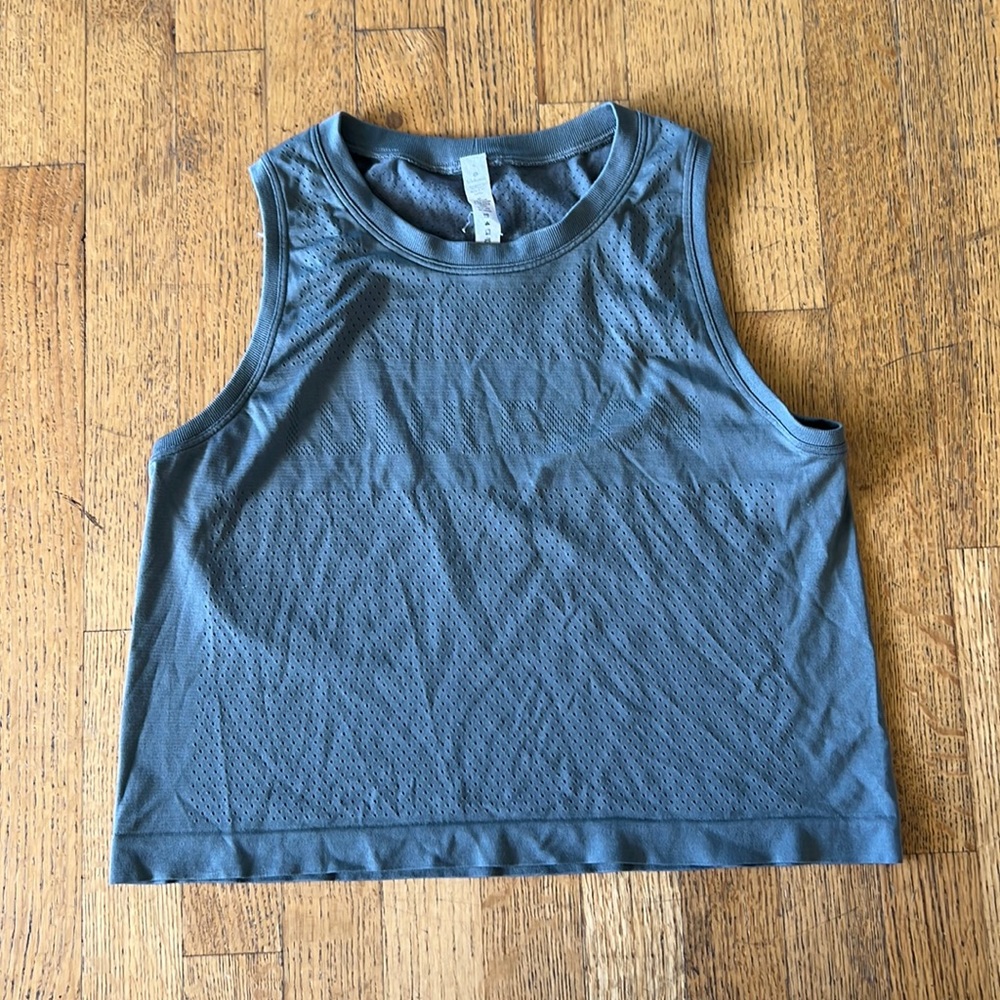 Lulu lemon size 6 green tank top